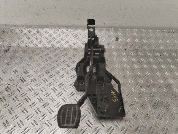 PEDAL FRENO 125989
