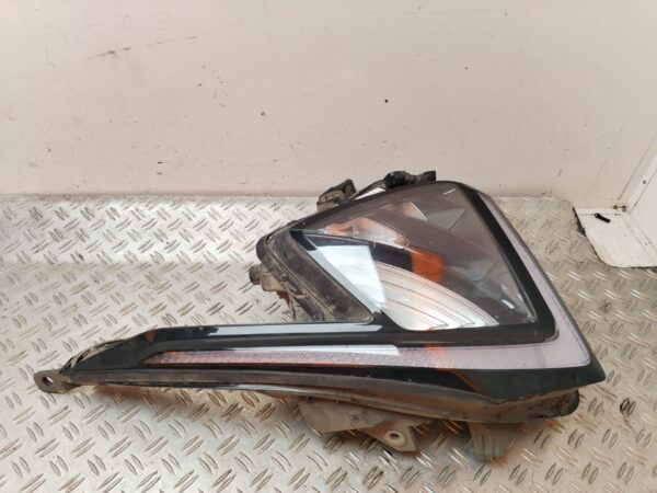 FARO IZQUIERDO 126846