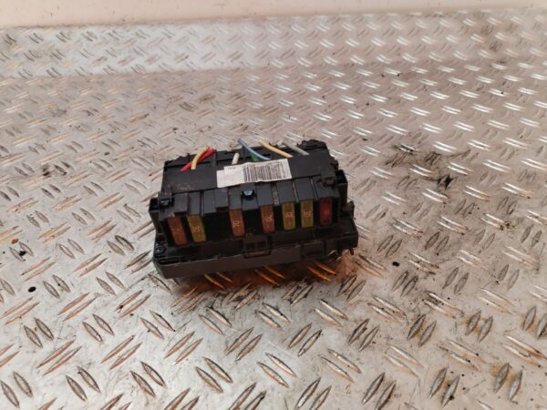 CAJA RELES / FUSIBLES 126406