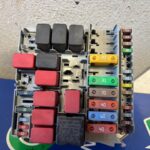 CAJA RELES / FUSIBLES 126454