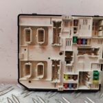 CAJA RELES / FUSIBLES 127507