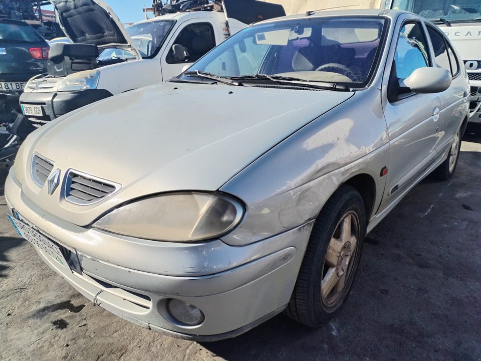 RENAULT MEGANE I FASE 2 BERLINA (BA0) del 2001