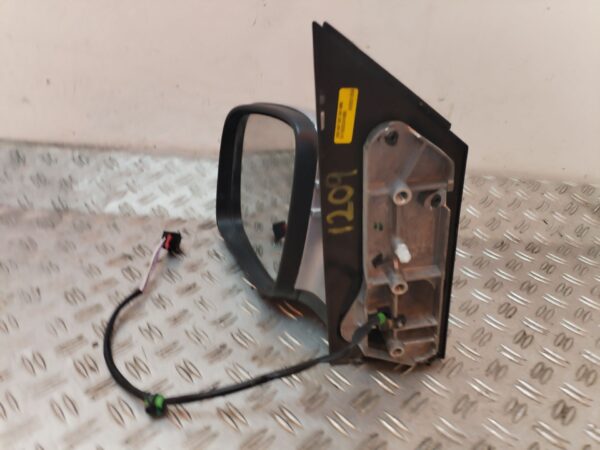 RETROVISOR IZQUIERDO 127841