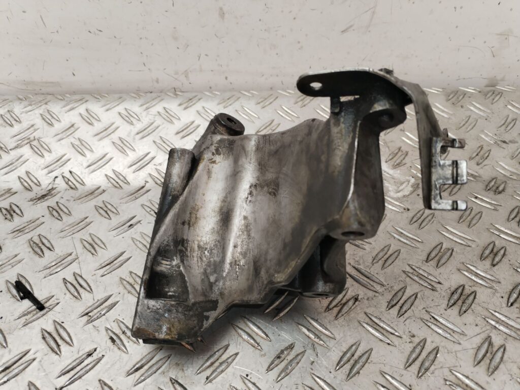 SOPORTE MOTOR IZQUIERDO 128503