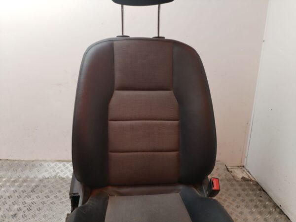 ASIENTO DELANTERO DERECHO 129135