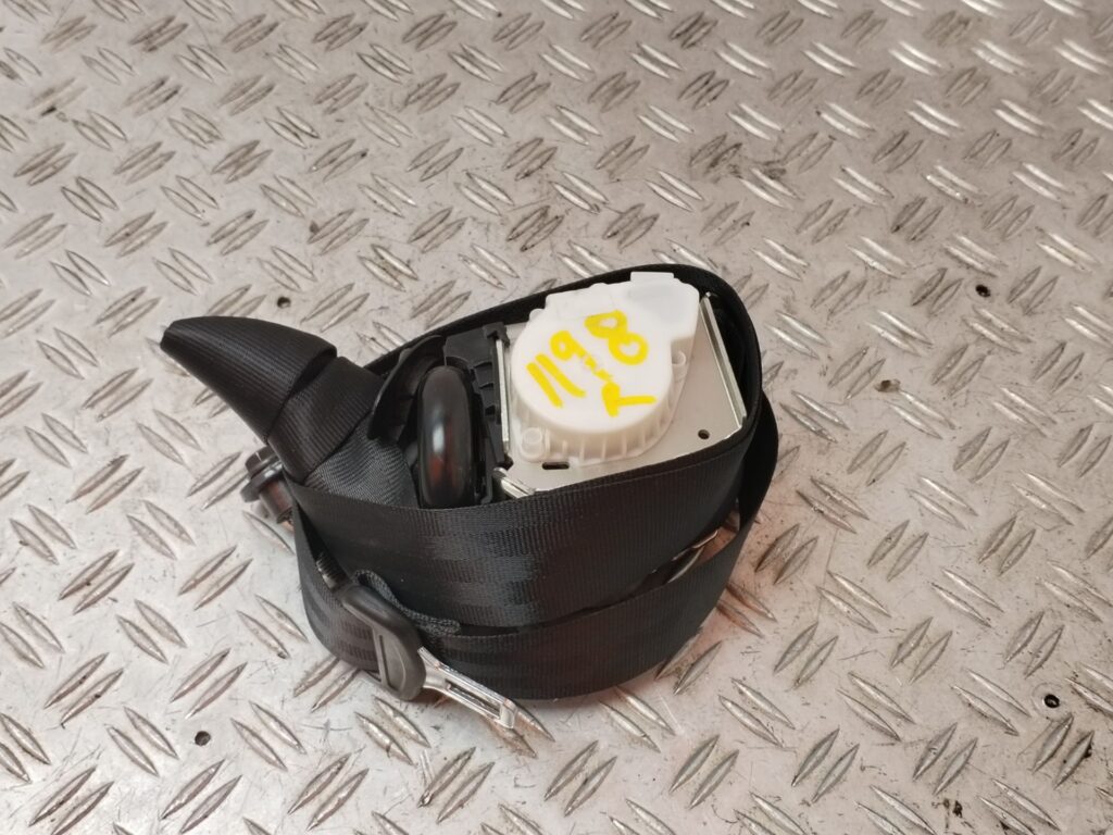 CINTURON SEGURIDAD DELANTERO DERECHO 127558