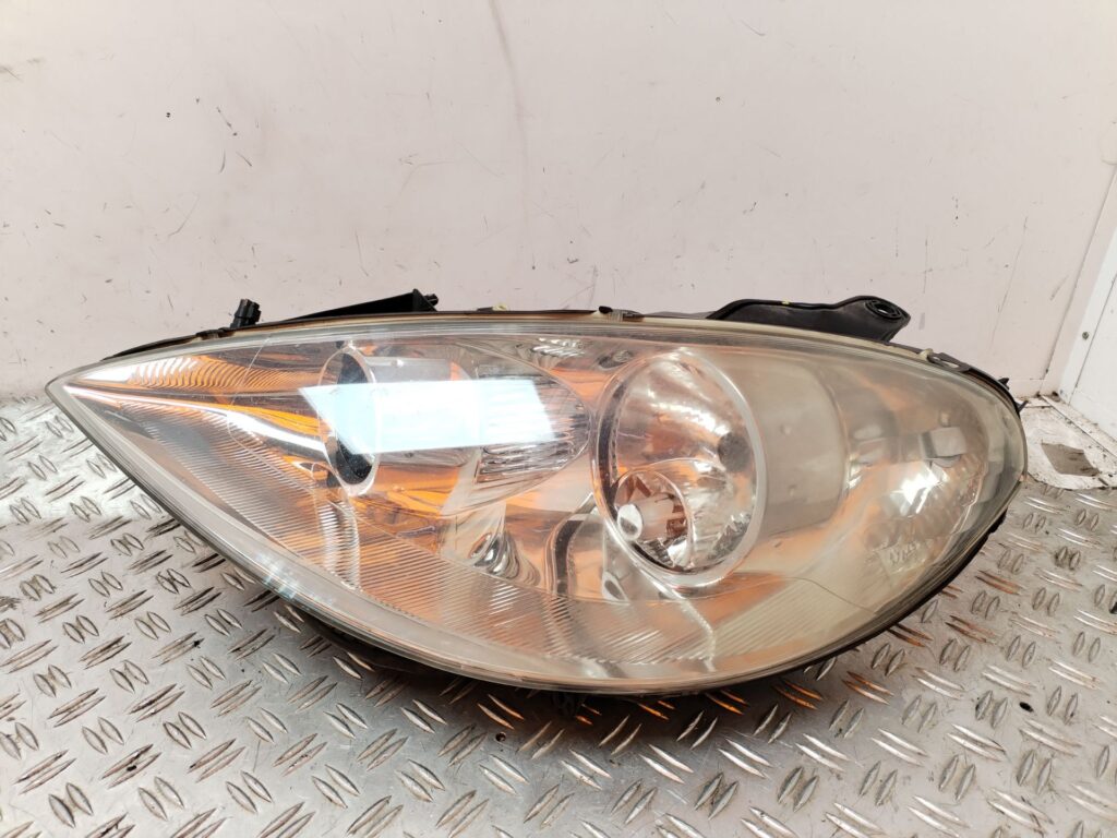 FARO IZQUIERDO 127812
