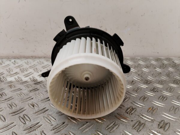 MOTOR CALEFACCION 127402