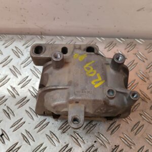 SOPORTE MOTOR 127944