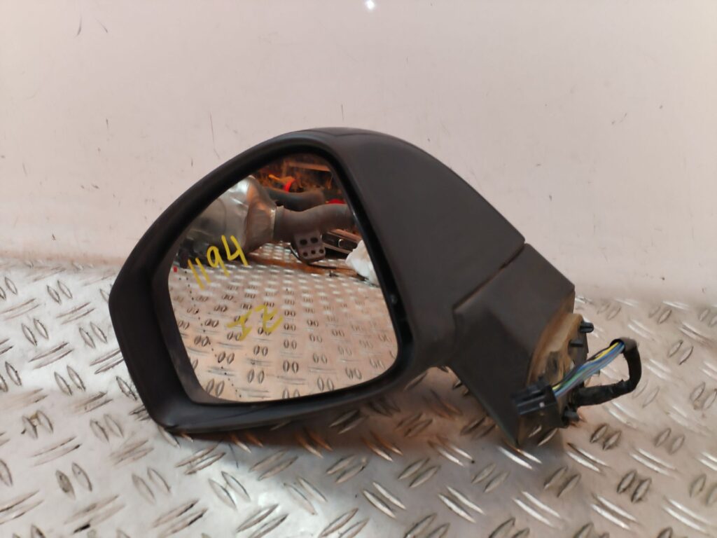 RETROVISOR IZQUIERDO 127563