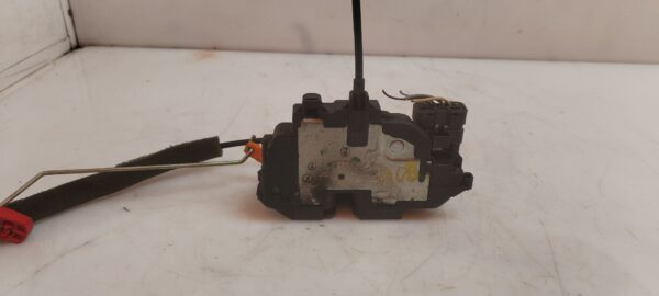 CERRADURA PUERTA DELANTERA IZQUIERDA 125779