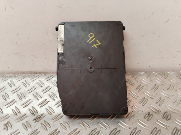 CAJA RELES / FUSIBLES 127560