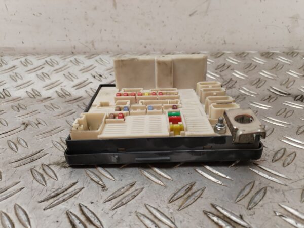 CAJA RELES / FUSIBLES 128858