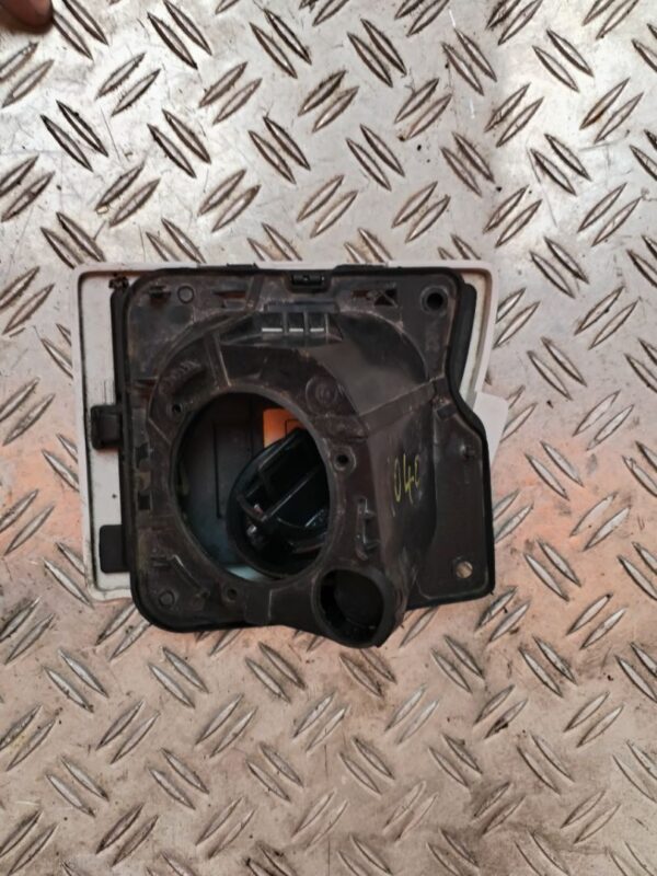 TAPA EXTERIOR COMBUSTIBLE 127538