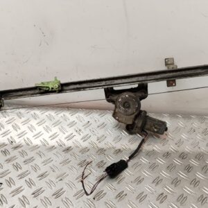 ELEVALUNAS DELANTERO DERECHO 127897