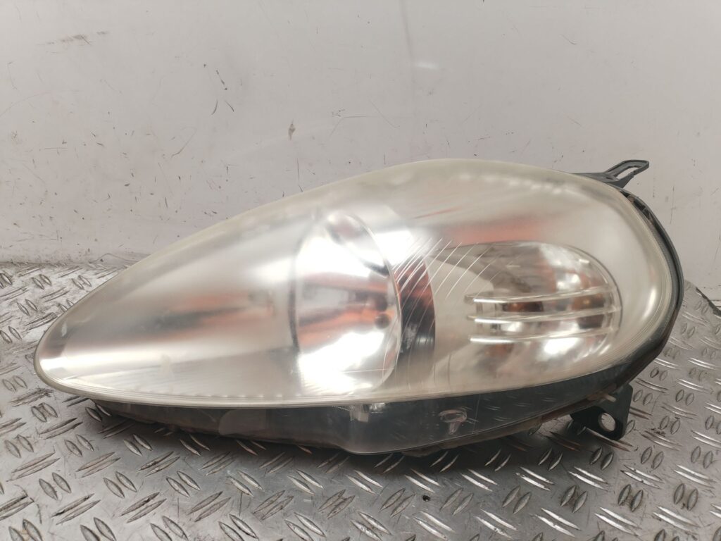 FARO IZQUIERDO 128186