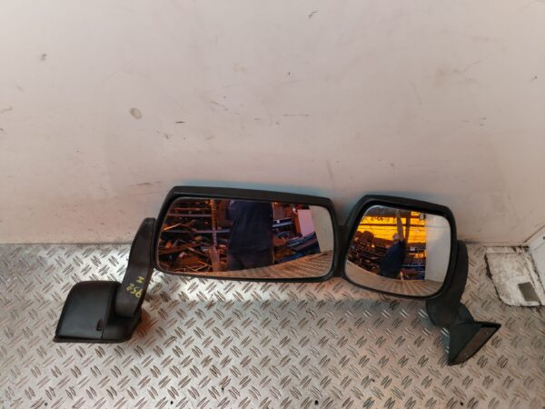 RETROVISOR IZQUIERDO 128942