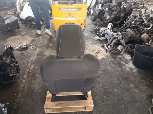 ASIENTO DELANTERO DERECHO 127217