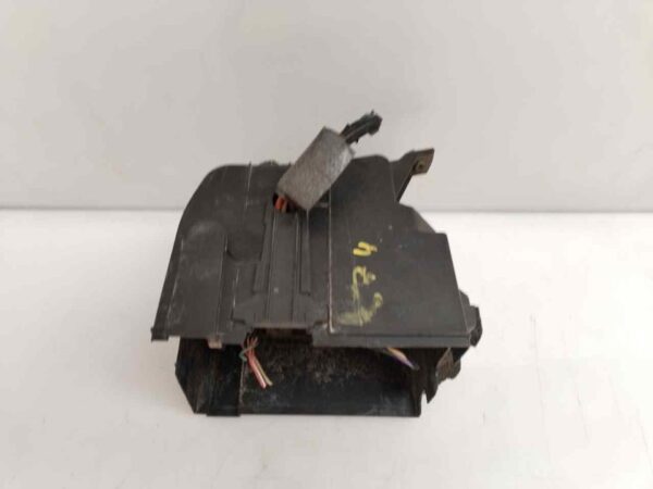 CAJA RELES / FUSIBLES 124301
