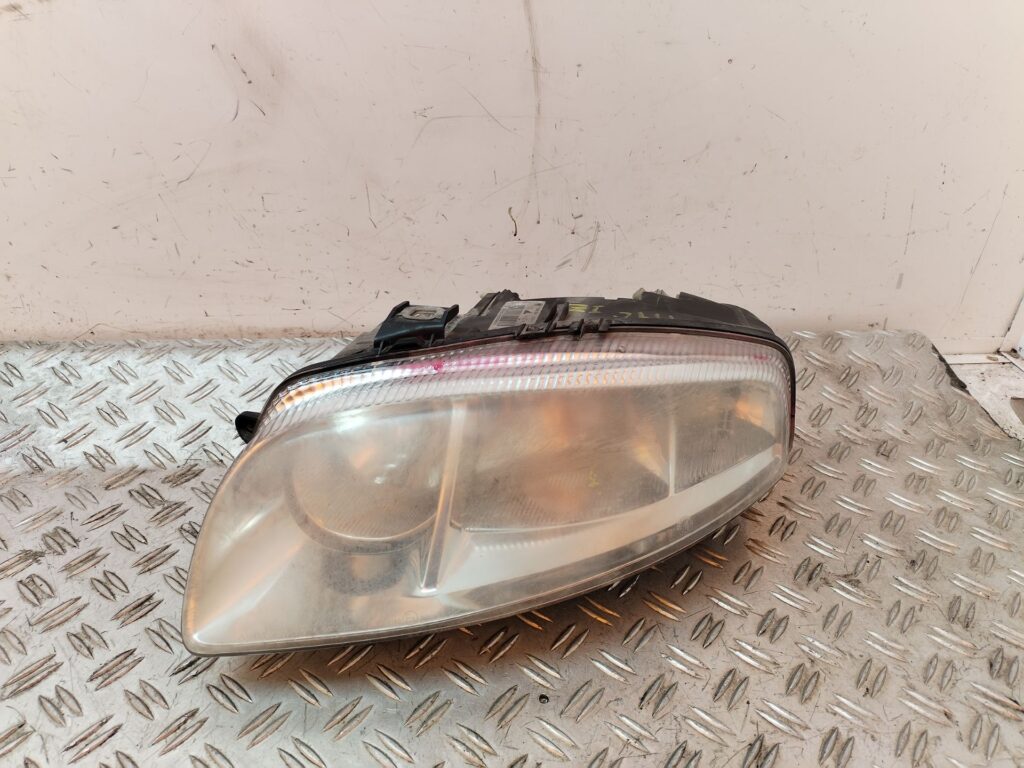 FARO IZQUIERDO 127701