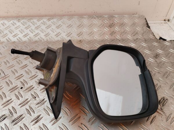 RETROVISOR IZQUIERDO 126769