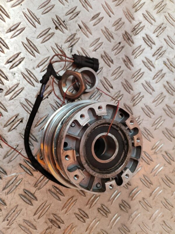 MAZA EMBRAGUE VISCOSO 127579