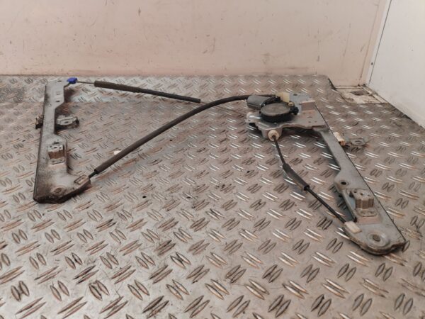 ELEVALUNAS DELANTERO IZQUIERDO 128250
