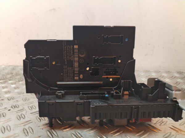 CAJA RELES / FUSIBLES 128416