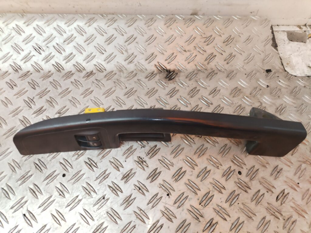 MANDO ELEVALUNAS DELANTERO IZQUIERDO 128588