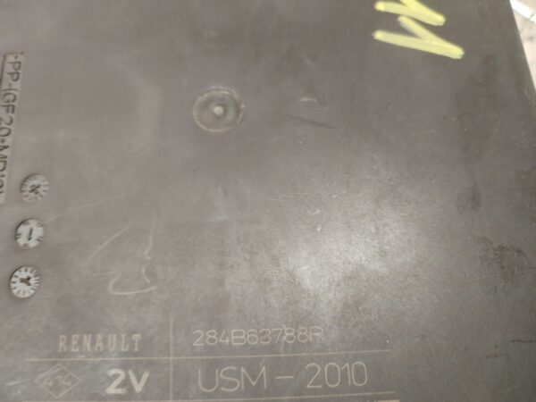 CAJA RELES / FUSIBLES 128688