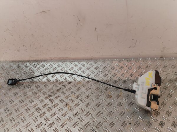 CERRADURA PUERTA DELANTERA DERECHA 128131