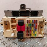CAJA RELES / FUSIBLES 127693