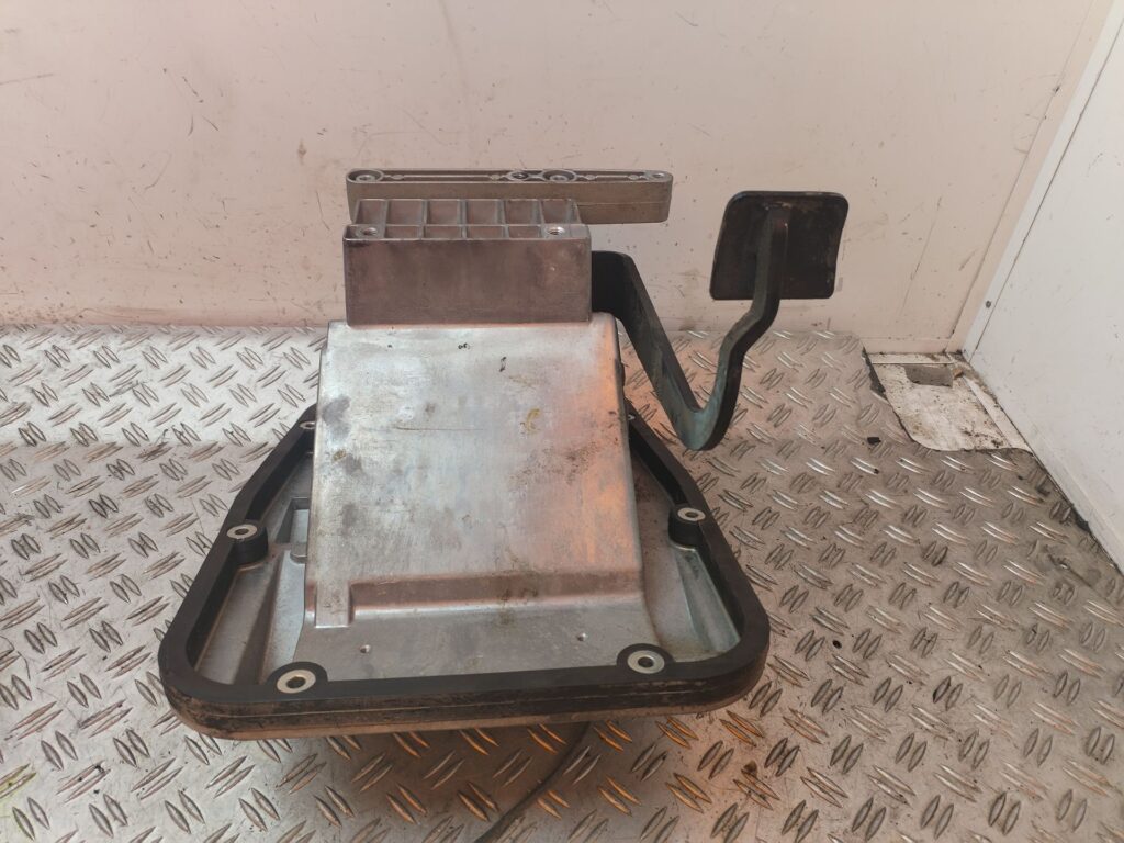 PEDAL FRENO 128581