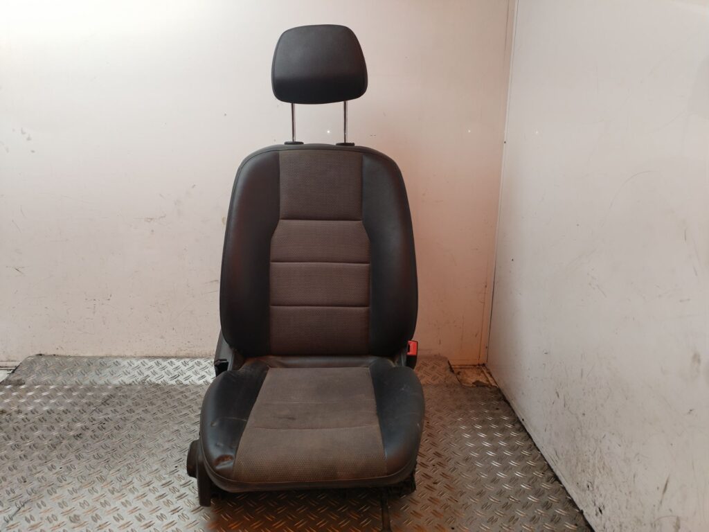 ASIENTO DELANTERO DERECHO 129135