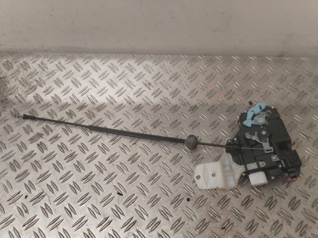 CERRADURA PUERTA DELANTERA DERECHA 128199