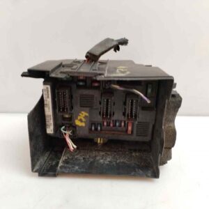 CAJA RELES / FUSIBLES 124301