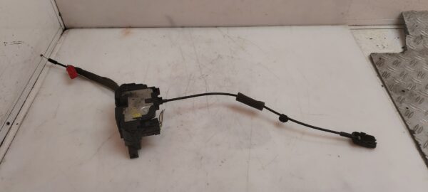 CERRADURA PUERTA DELANTERA IZQUIERDA 125779
