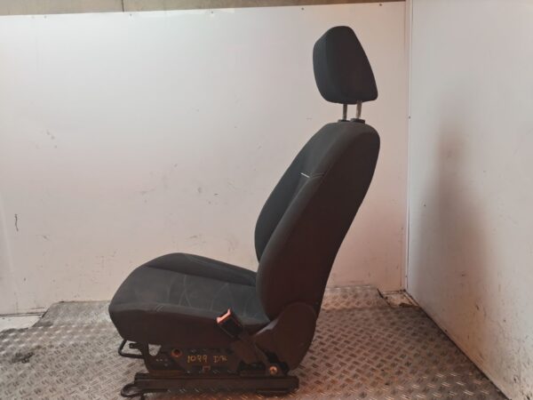 ASIENTO DELANTERO DERECHO 129131