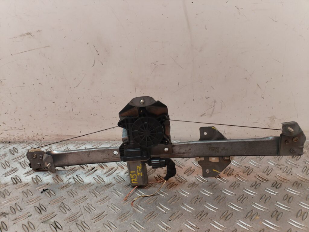 ELEVALUNAS DELANTERO IZQUIERDO 129079