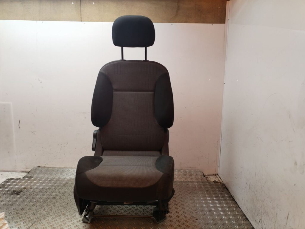 ASIENTO DELANTERO DERECHO 129136