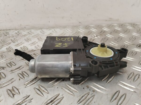 MOTOR ELEVALUNAS DELANTERO IZQUIERDO 127832