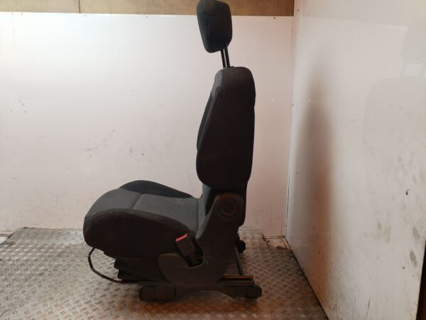 ASIENTO DELANTERO DERECHO 129136