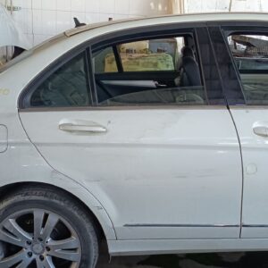 PUERTA TRASERA DERECHA 128241