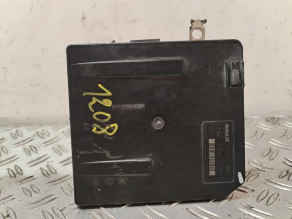 CAJA RELES / FUSIBLES 128858