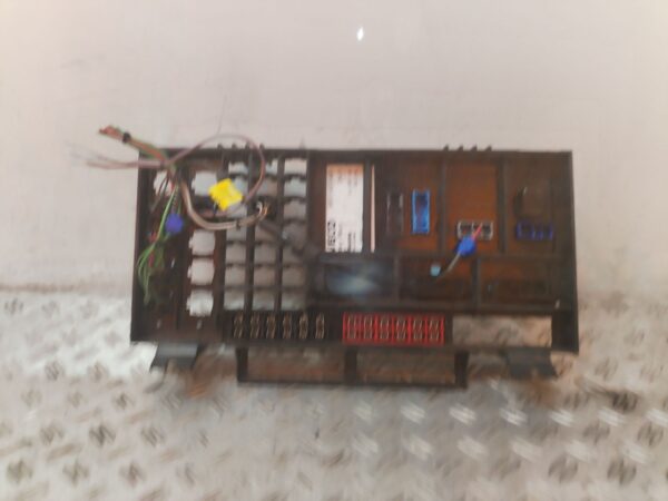CAJA RELES / FUSIBLES 128602