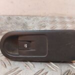 MANDO ELEVALUNAS DELANTERO DERECHO 128123