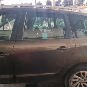 PUERTA TRASERA IZQUIERDA 127454