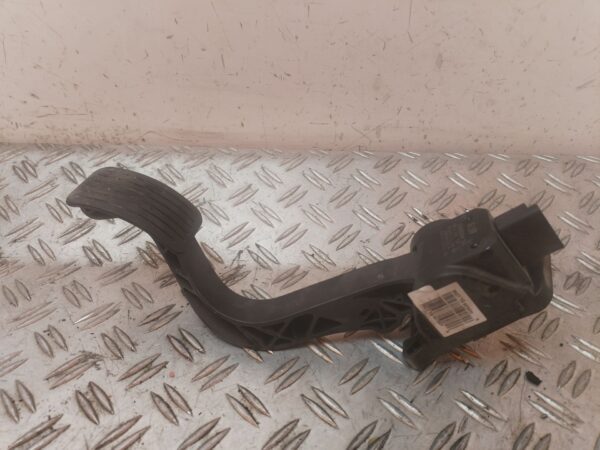 PEDAL ACELERADOR 128548