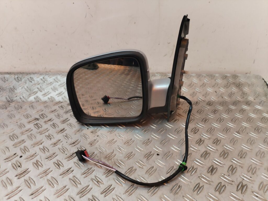 RETROVISOR IZQUIERDO 127841
