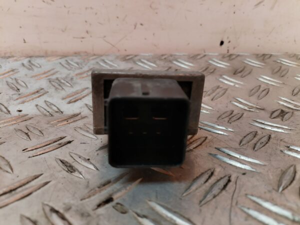 CAJA PRECALENTAMIENTO 127703